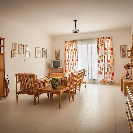 Apartment Sunshine Holiday Marsaskala